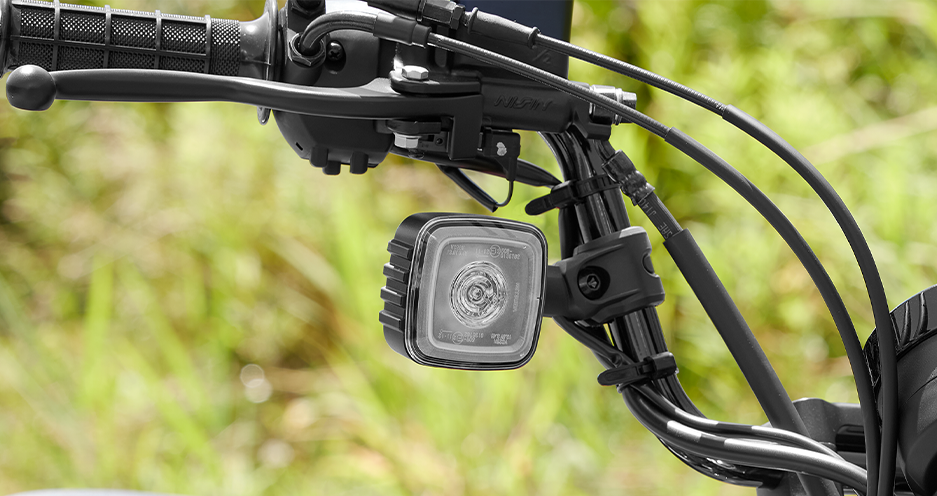 CT125 — Đèn xi nhan LED dạng vuông cá tính